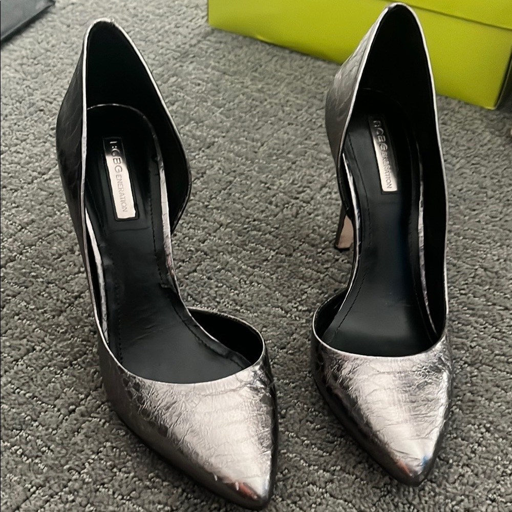 BCBGMaxAzria Silver Stiletto Heels Elegant Pumps